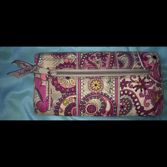 Vera Bradley Paisley print full size wallet - Picture 2 of 4